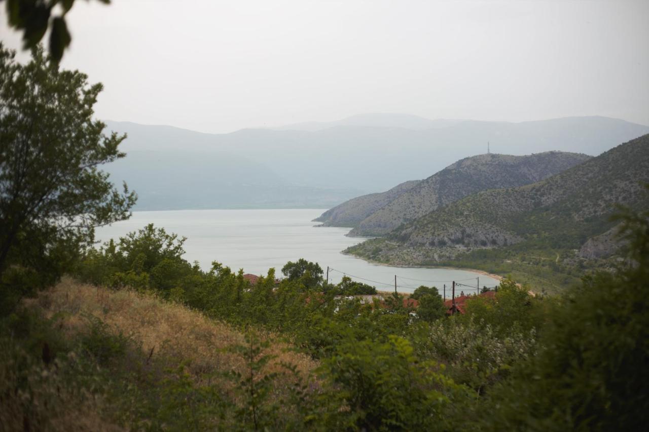 Countryside Cottage With Garden & Lake View Peraia  Exterior photo